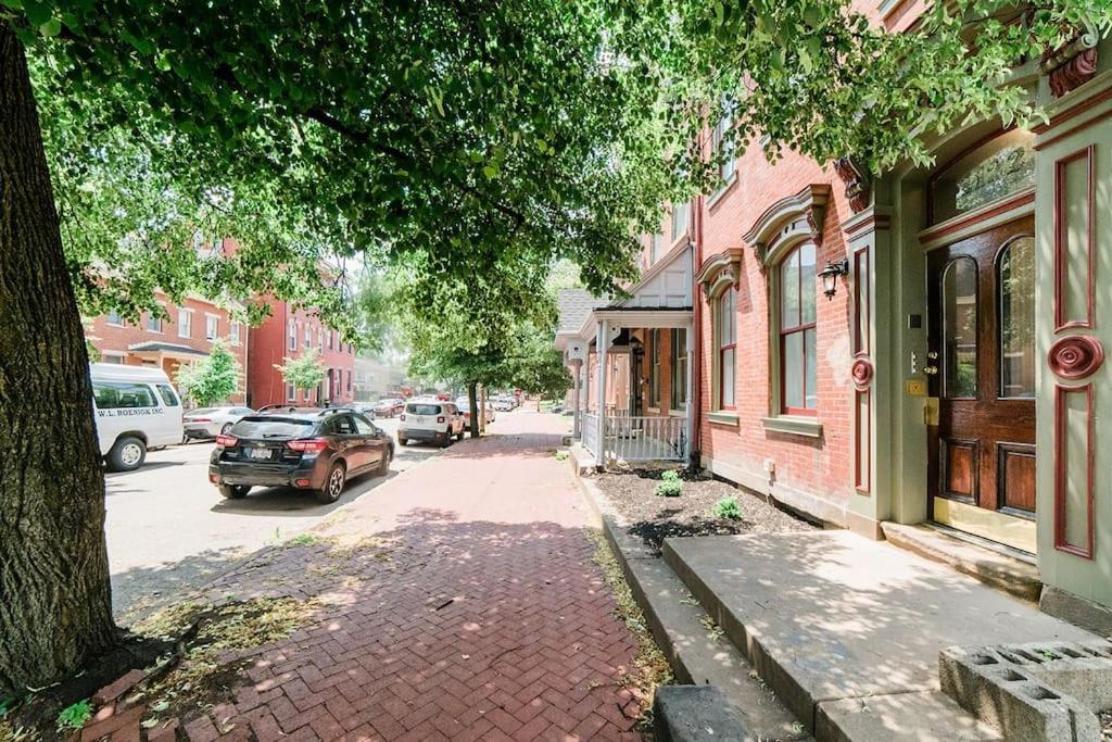 - No Steps - Walkable & Free Parking Pittsburgh