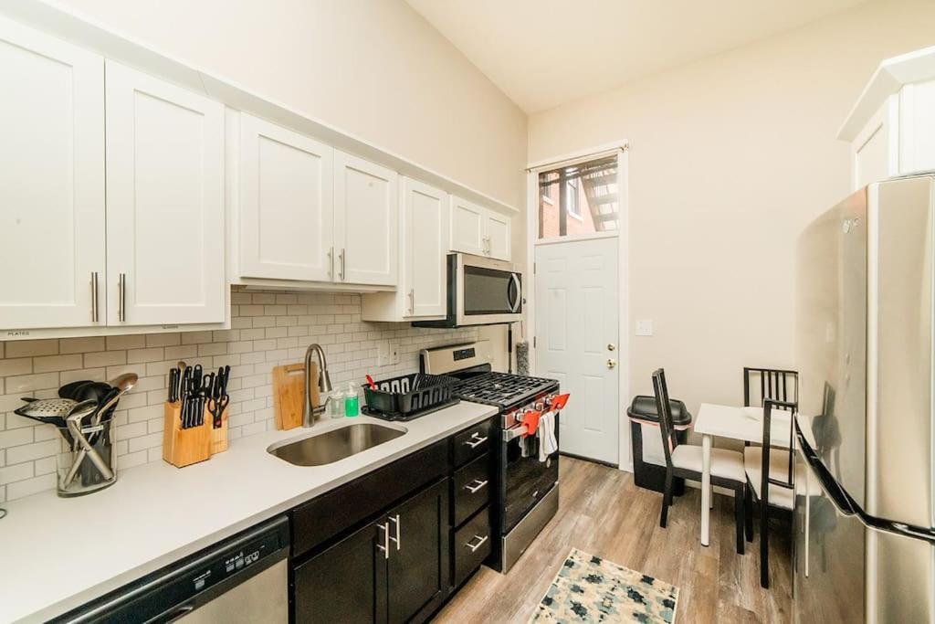 Apartamento - No Steps - Walkable & Free Parking